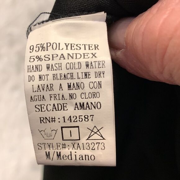 XTAREN Size medium elegant body con dress.  Very stretchy - Picture 9 of 14